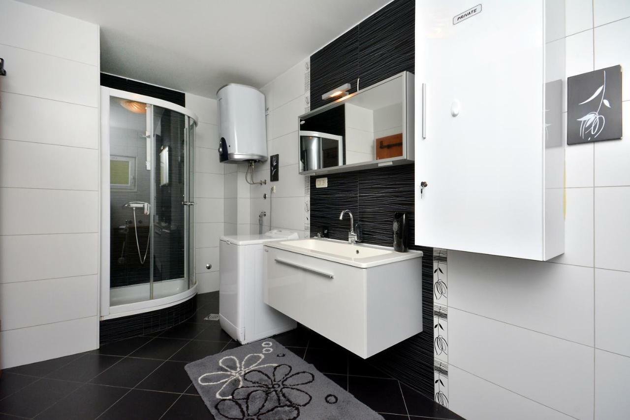 Beach Apartman Petra Podstrana Exteriör bild