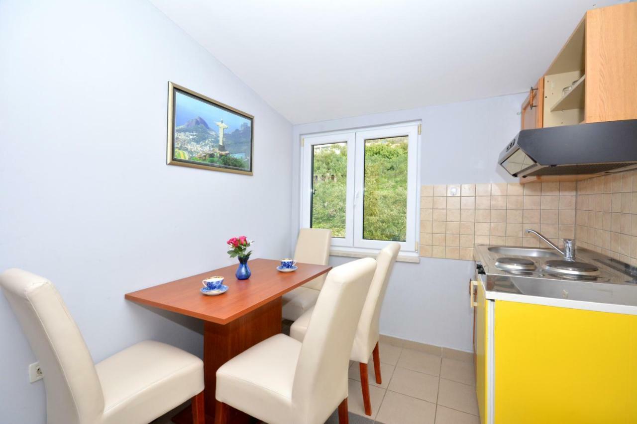 Beach Apartman Petra Podstrana Exteriör bild