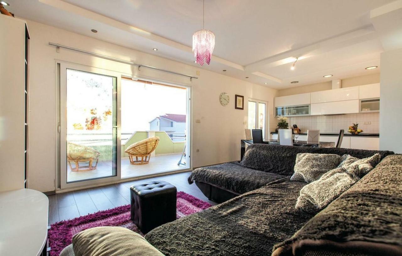 Beach Apartman Petra Podstrana Exteriör bild